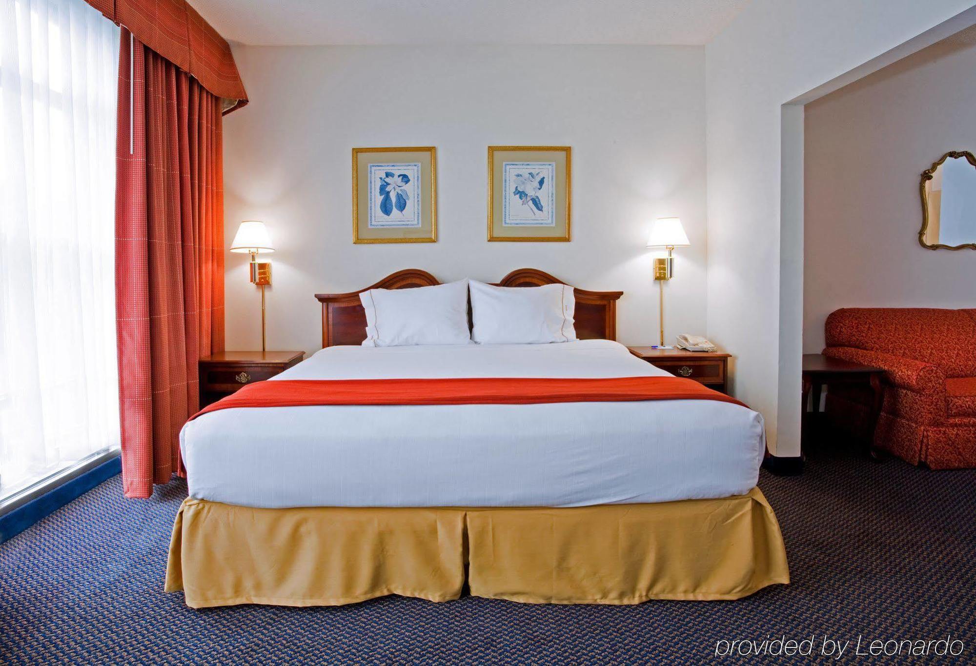 Holiday Inn Express Hillsborough-Durham Area By Ihg Δωμάτιο φωτογραφία