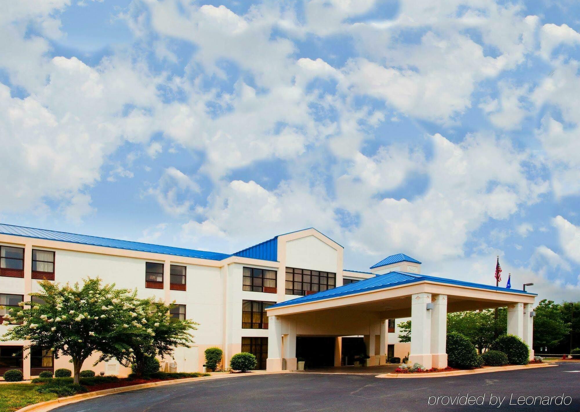 Holiday Inn Express Hillsborough-Durham Area By Ihg Εξωτερικό φωτογραφία