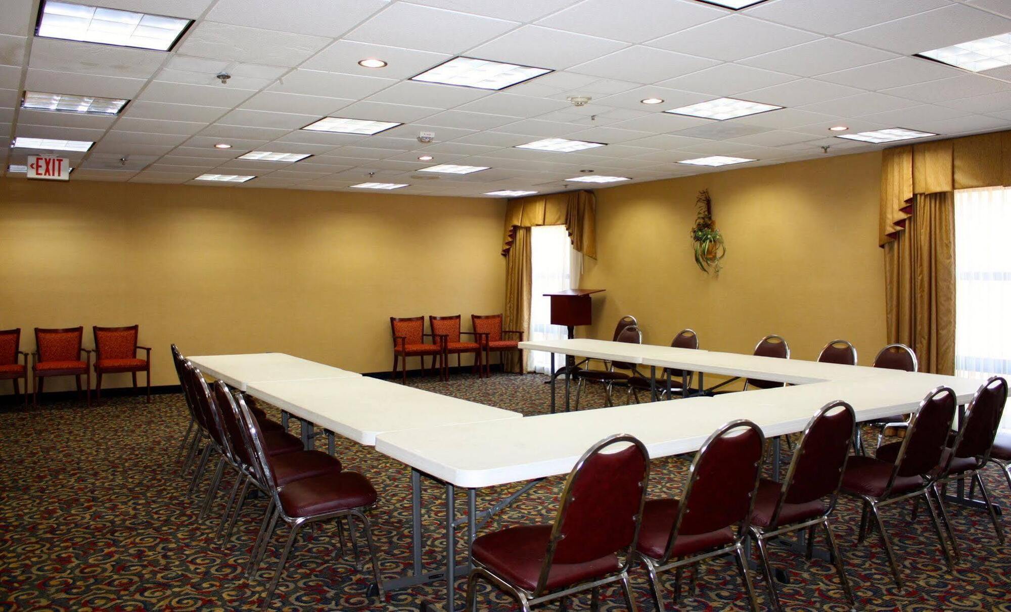 Holiday Inn Express Hillsborough-Durham Area By Ihg Εξωτερικό φωτογραφία