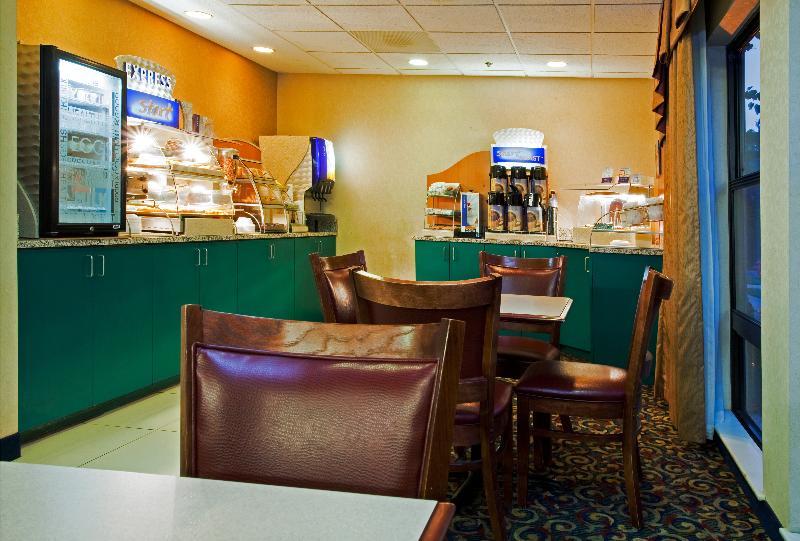 Holiday Inn Express Hillsborough-Durham Area By Ihg Εξωτερικό φωτογραφία